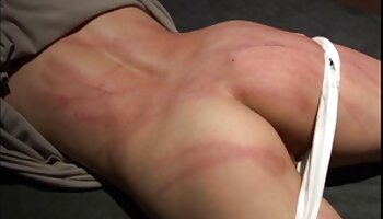 او روی صورت سايت سكسي بدون فيلتر سر قرمز سر می کند